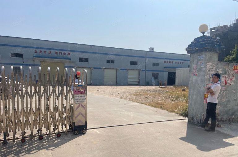 临莞独门独院钢构5000平 层高8米 空地大好进大车