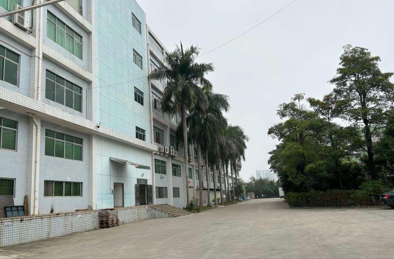 特价8元！石湾带现成装修标准厂房楼上1750平方实际面积出租