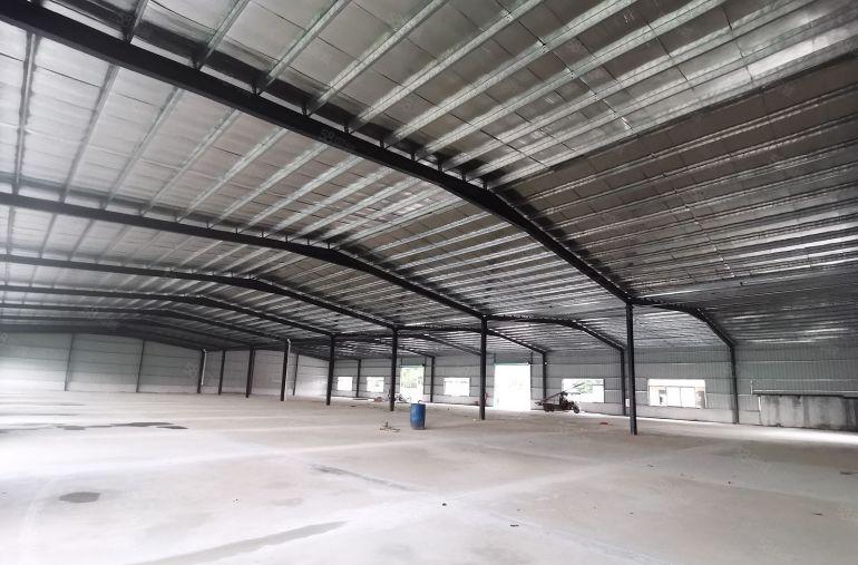 10块独院！石湾原房东3500平钢构厂房仓库出租空地大可分租