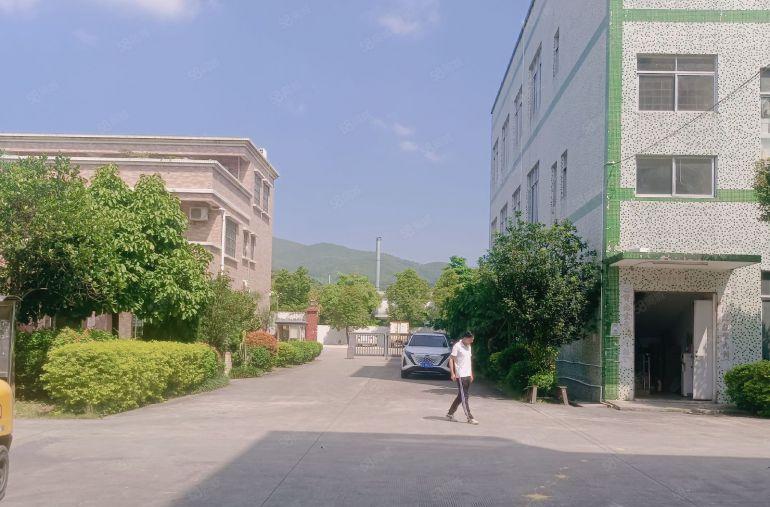 博罗带工艺品环评厂房出租6000方，面积实量无公摊。交通方便