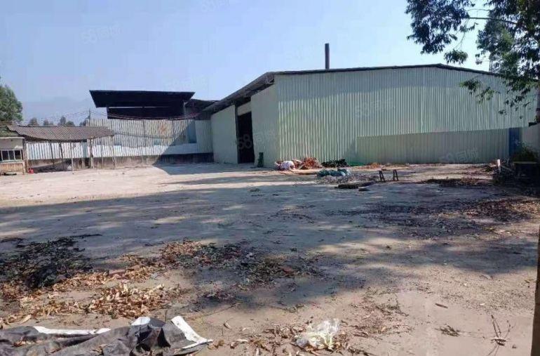 靠山边独院铁皮厂房1300平，空地1500，远离居民区