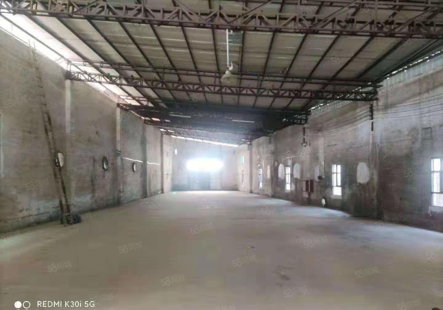 龙溪镇铺上大路边原房东独院650平方出租，独门独院价格便宜