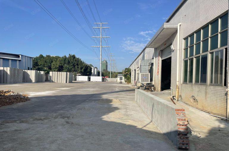 10块！独院空地2000平离东莞一条马路拖头可进红本厂房仓库