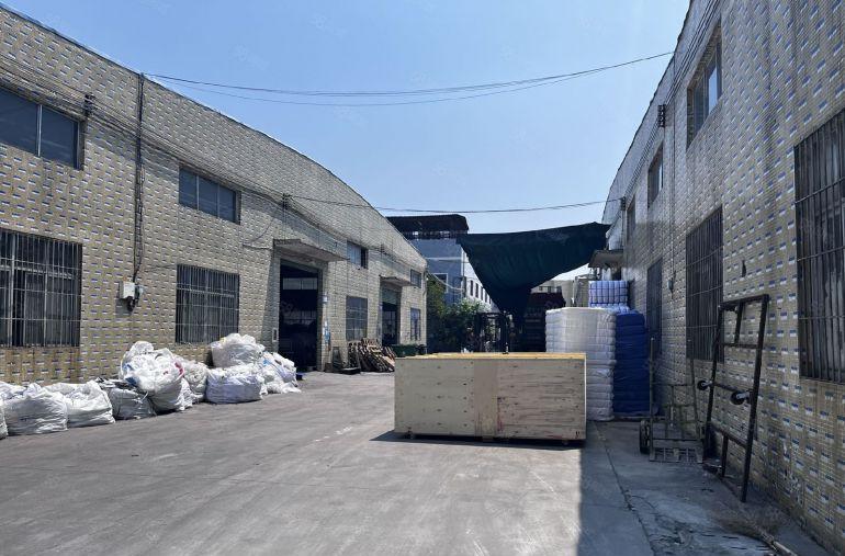 园洲镇靠近东莞单一层砖墙到顶2000平方便宜出租