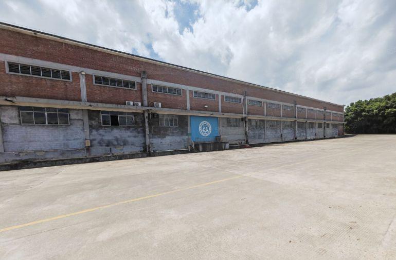 长宁工业区24000平一格2400滴水11米带牛角