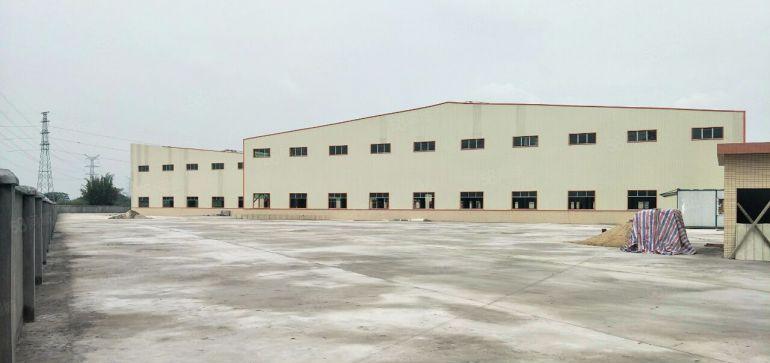 石湾镇钢结构厂房出租滴水10米5500平空地免费使用价格便宜