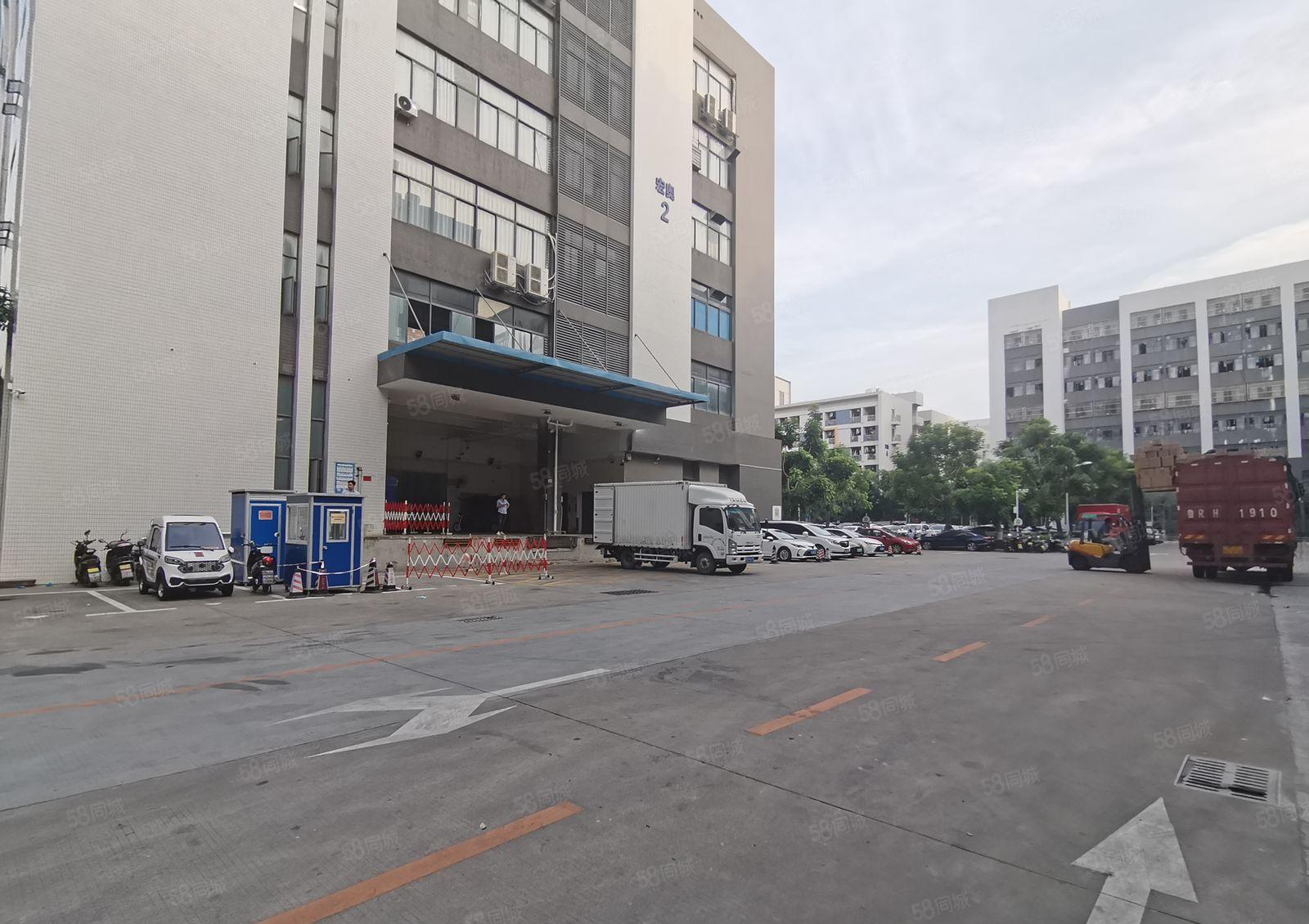 园洲九谭工业区楼上2000平厂房仓库原房东出租刻板环评可分租