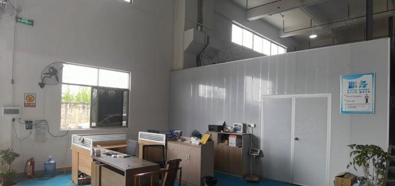 年底急放临莞工业园2吨航车精装修环氧地漆2200平低价出租