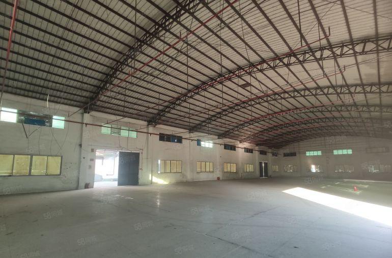 博罗县园洲镇原房东独院花园式厂房招租，现成水电，办公室装修。