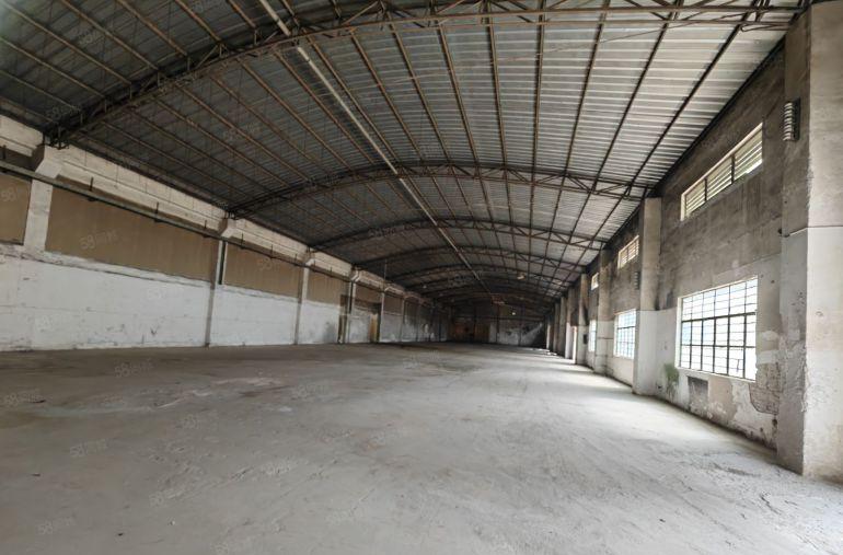 龙溪国道旁新出原房东实地面积出租厂房，带办公室豪华装修