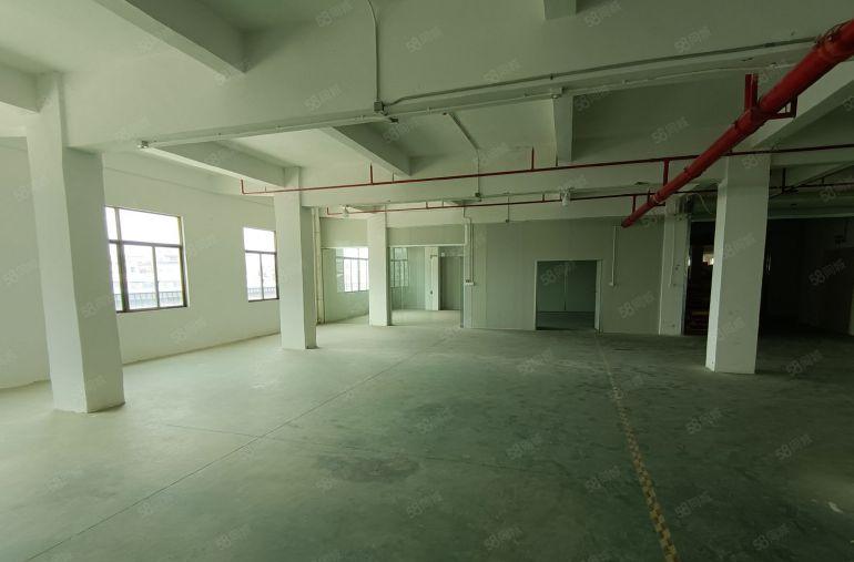全新标准厂房三楼，带隔好的办公室，带消防喷淋！客货梯各一部！