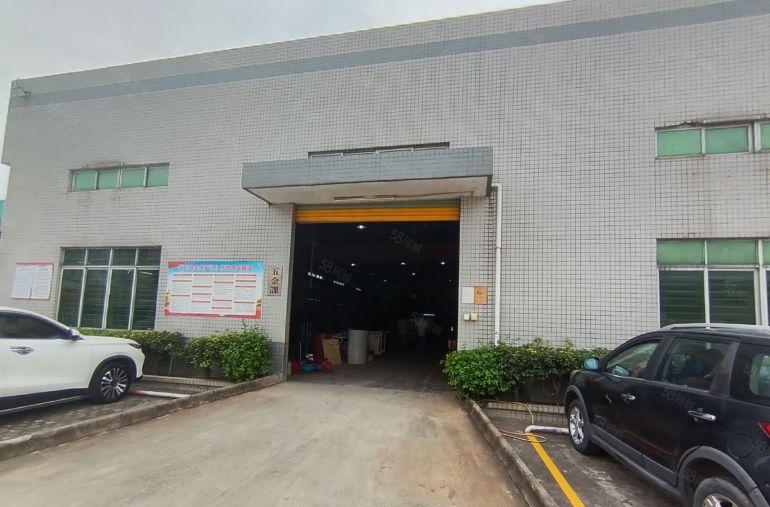 博罗县砖墙到顶原房东厂房仓库底价出租，现成航车一台，滴水七米