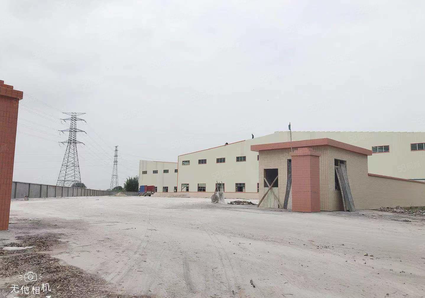 石湾高速路口26000平方钢构厂房出租，高10米，空地大