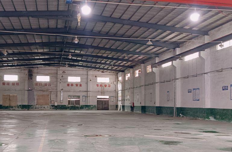 原房东独门独院带航车钢构厂房出租 带大空地 砖墙到顶单一层