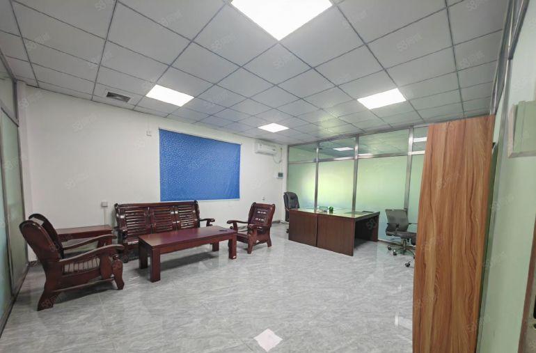 砖墙到顶独院单一层带豪华办公室装修