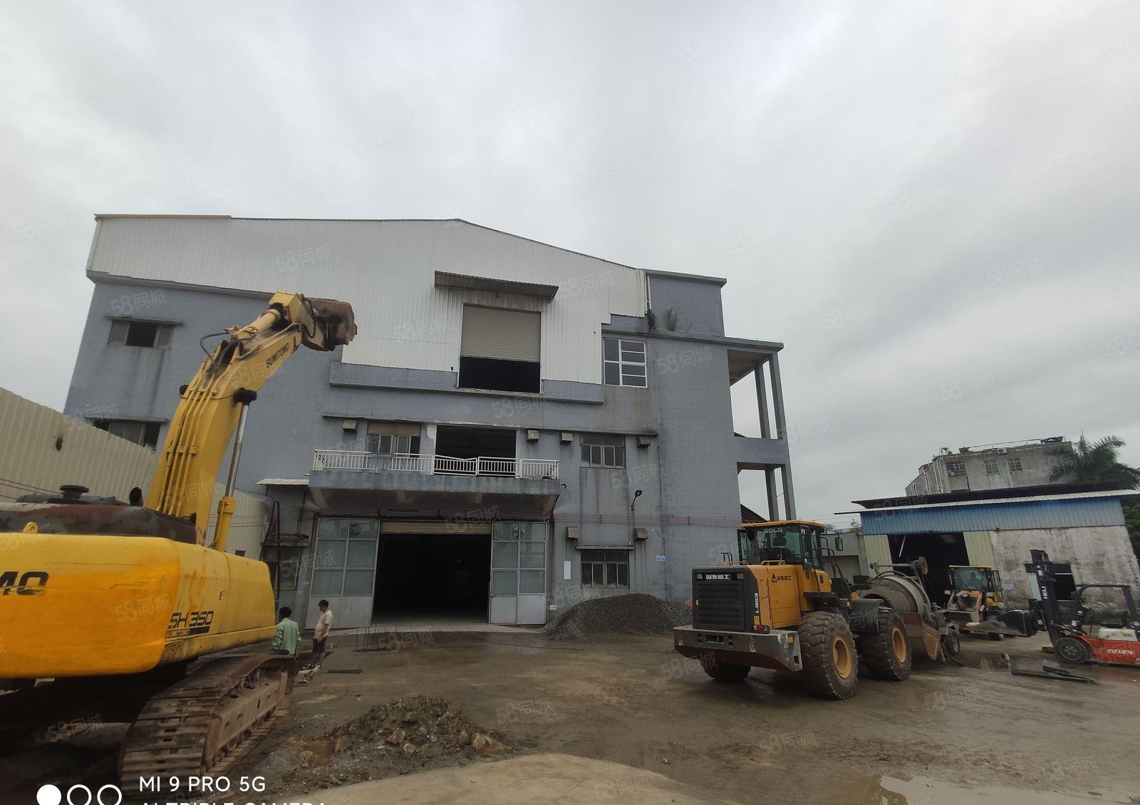 石湾镇新出滴水9米单一层厂房出租，有天然气，红本证件。