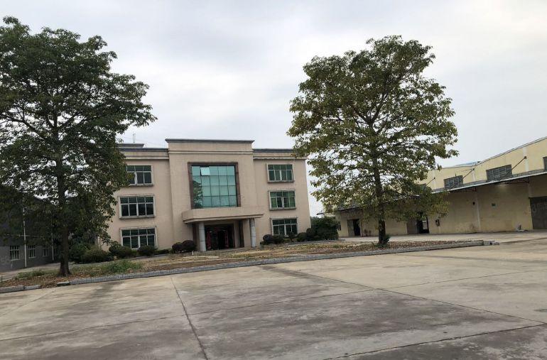 石湾原房东独院厂房底价出租6500平方，空地超大，可办环评