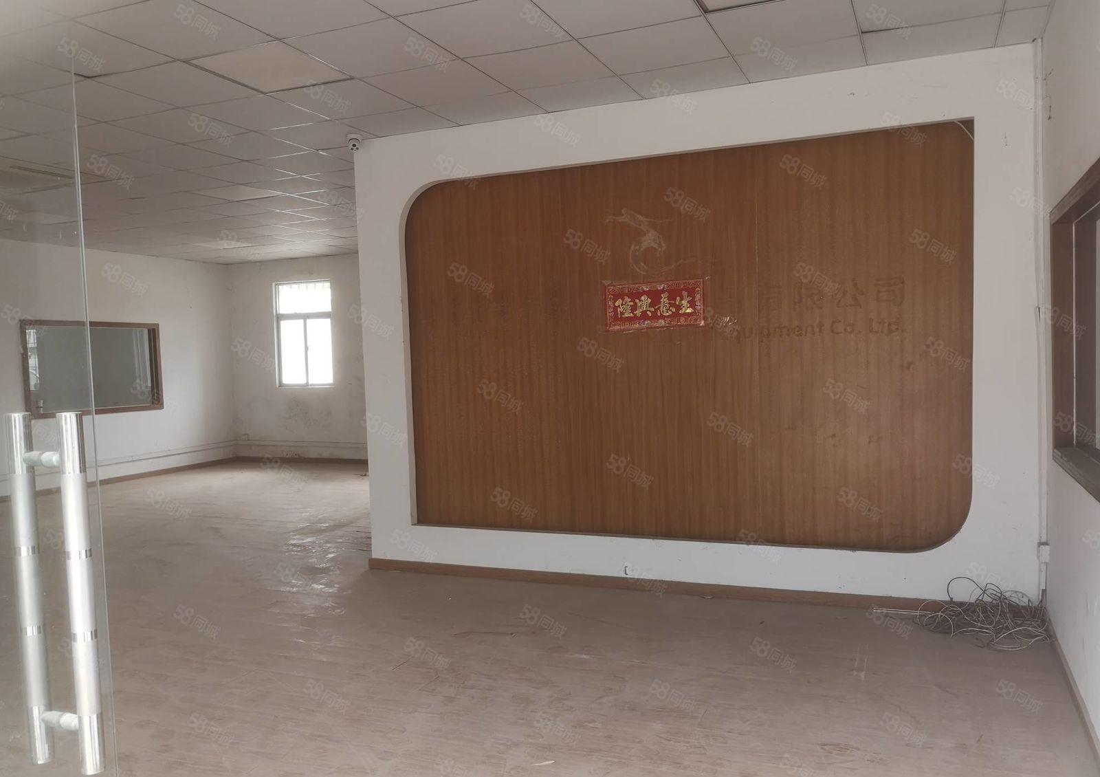 园洲高速出口附近独栋单一层钢构1500平出租滴水9米可办环评