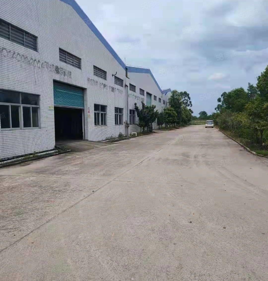 博罗杨村占地8万平，砖墙厂房26000平招租，长度200米