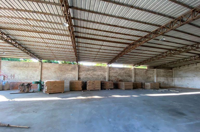 龙溪镇周边无居民铁皮厂房600平方空地1200低价出租