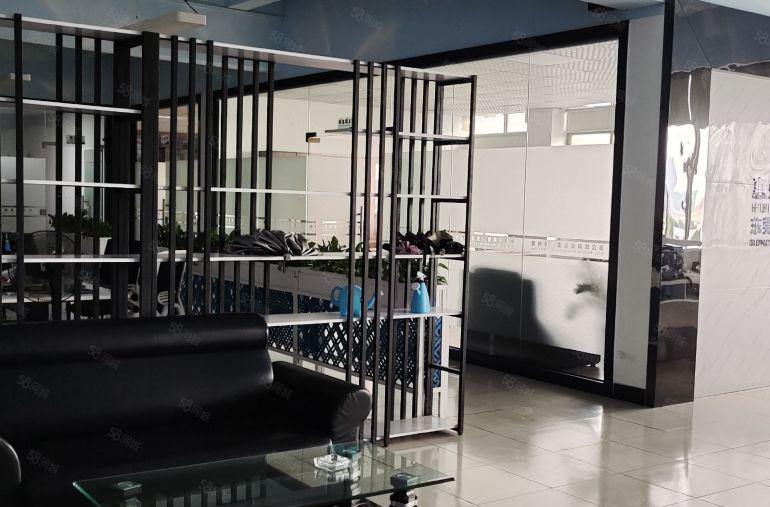 独门独院砖墙到顶单一层