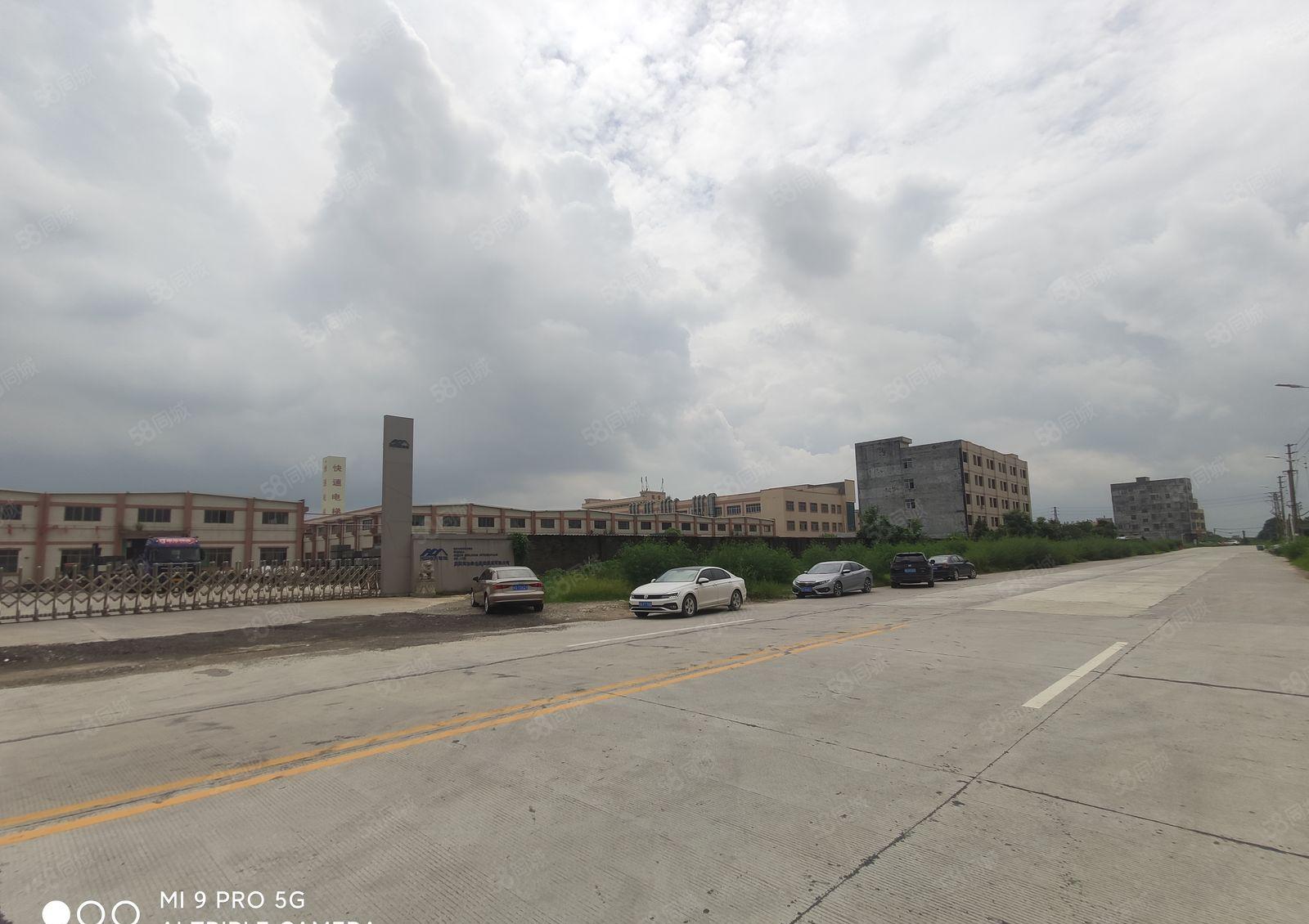 石湾科技园，18000平方独院，滴水9米，单一层厂房出租。