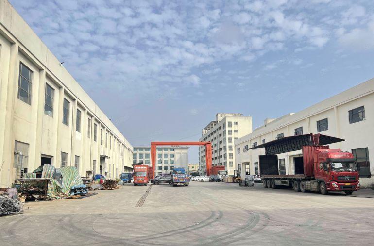 年后新出3000平米特价厂房仓库低价出租空地大免租期长条件好