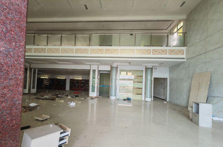 园洲独门独院标准厂房21500平，豪华办公室装修，可分租