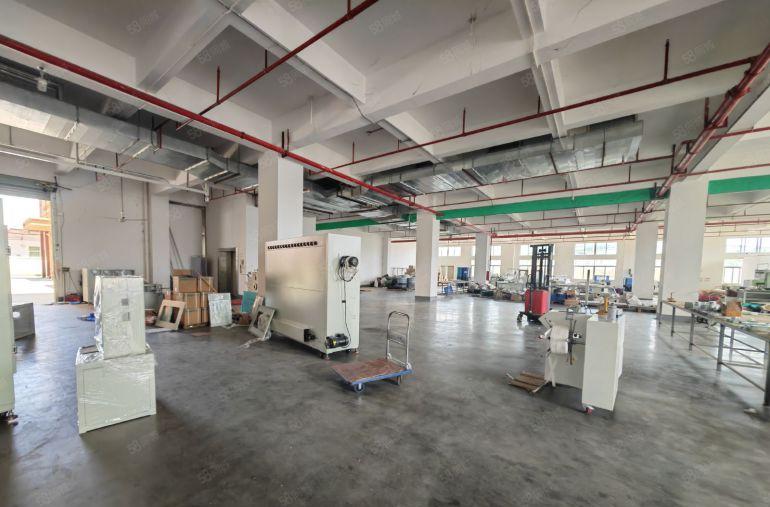 电池组装加工看过来分租3000平豪华装修办公 地坪