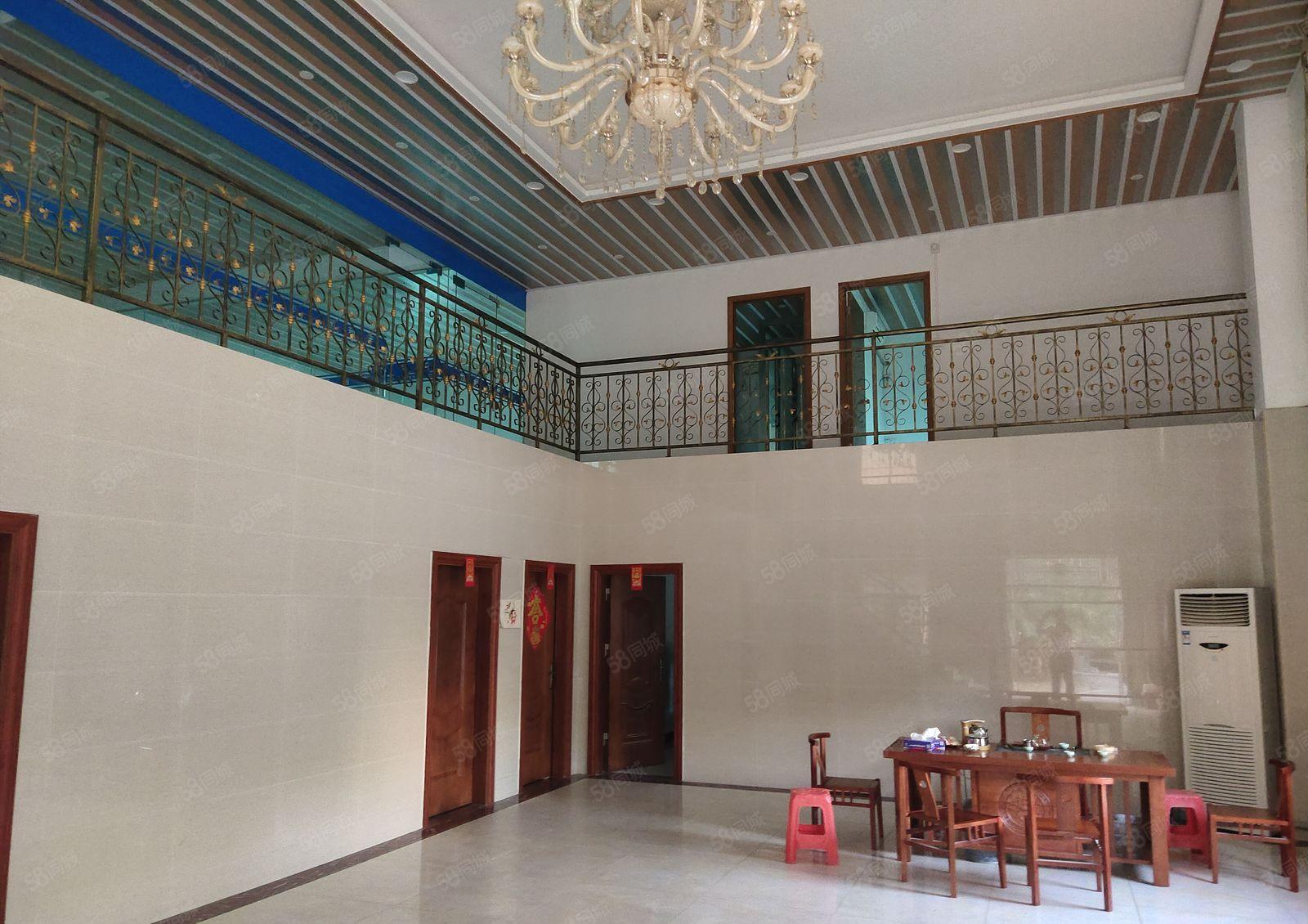 园洲镇红本双证独院厂房出租4900方，可分租，豪华装修办公室