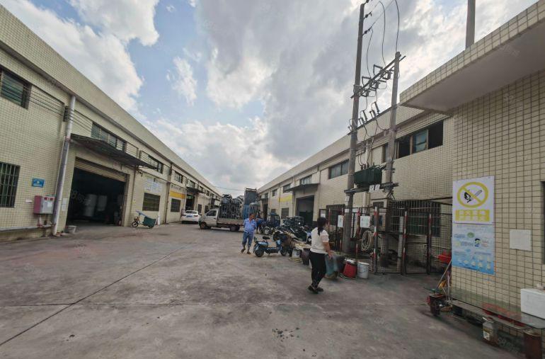 门口大路工业区内独院单一层3800平米，砖墙到顶，独立变压器