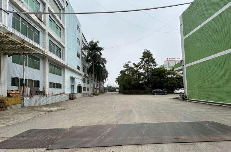 特价8元！石湾带现成装修标准厂房楼上1750平方实际面积出租