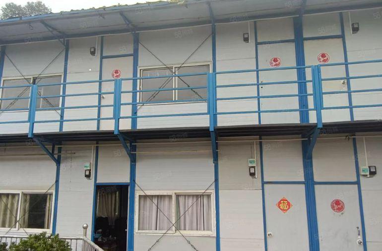 博罗龙溪小独院厂房占地3000平方，厂房600平，宿舍200