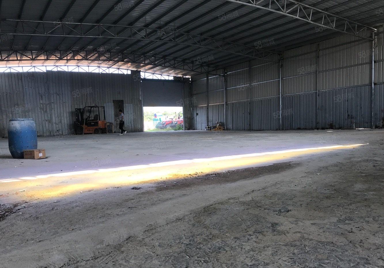 博罗龙溪镇砖墙到单一层4500平厂房招租（周边无居民）