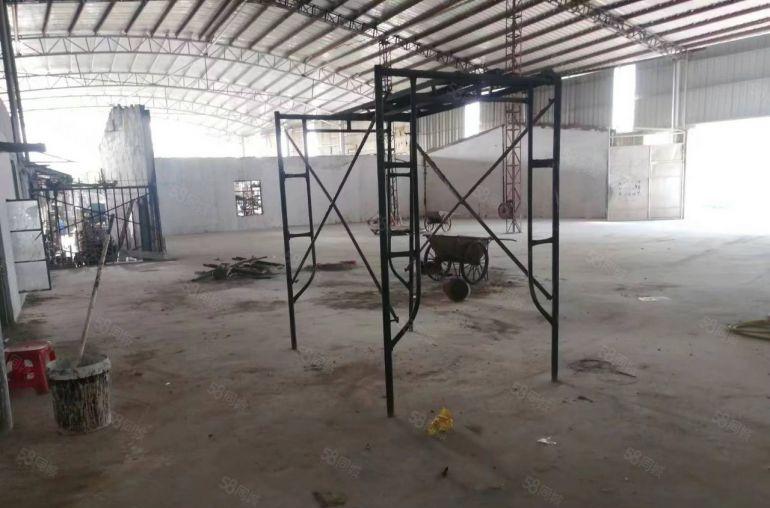 博罗大路边小独院，厂房700平方，证件齐全，可办环评。