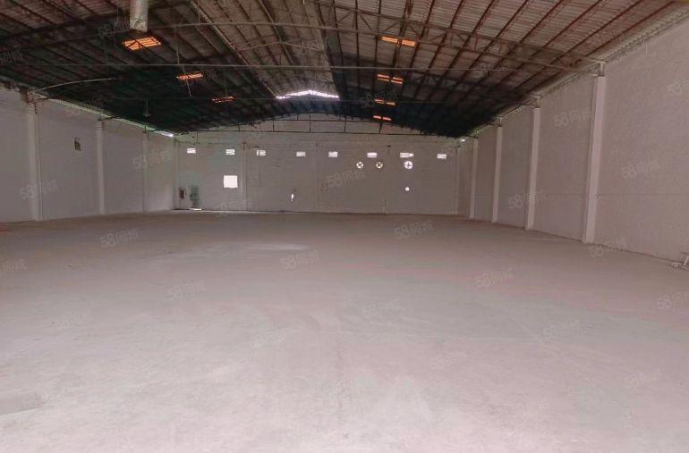 独门独院单一层砖墙到顶厂房出租 2000平方带宿舍豪华办公室