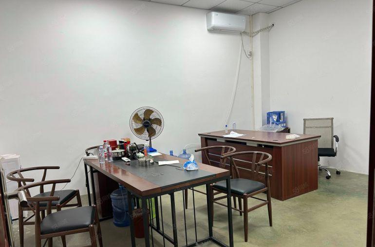 特价8元！石湾带现成装修标准厂房楼上1750平方实际面积出租