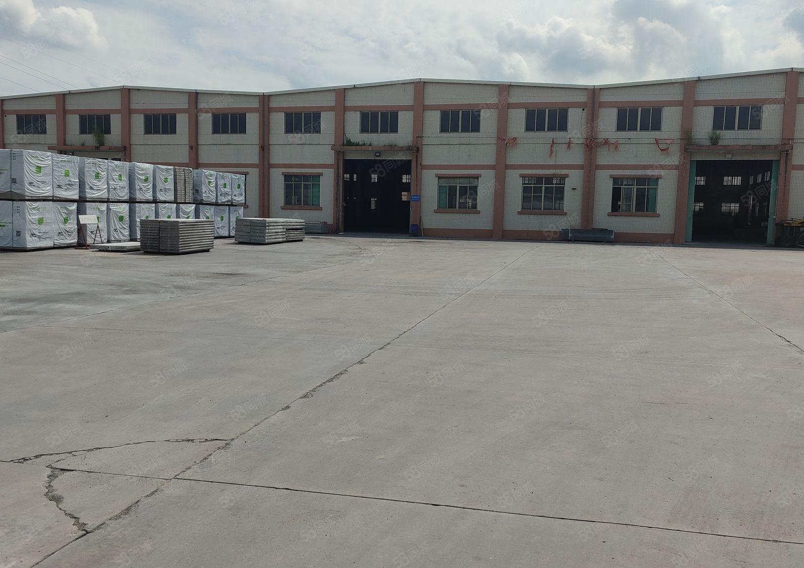 石湾空地超大厂房出租，厂房共18000平米，证件齐全，形象好