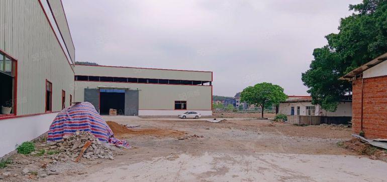 喷油喷漆工业区厂房低价出租8000平方，可分租，可做小污染。