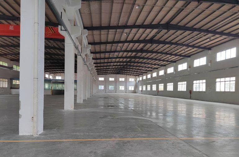 高十米现成航车天然气丨石湾自用厂房出租7680方，可分租。