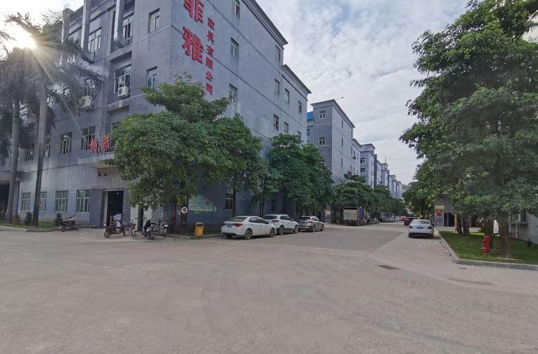 村委厂房出租15000平米可以分租独门独院实际面积出租