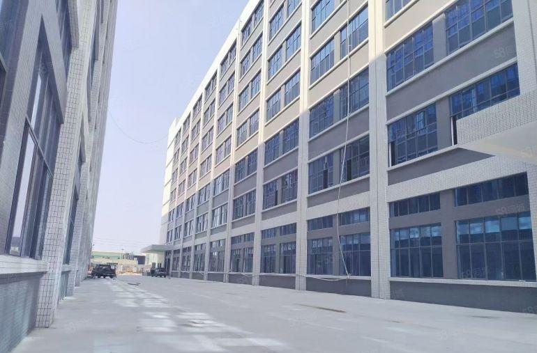 白花出租楼上厂房3650平米租金5元