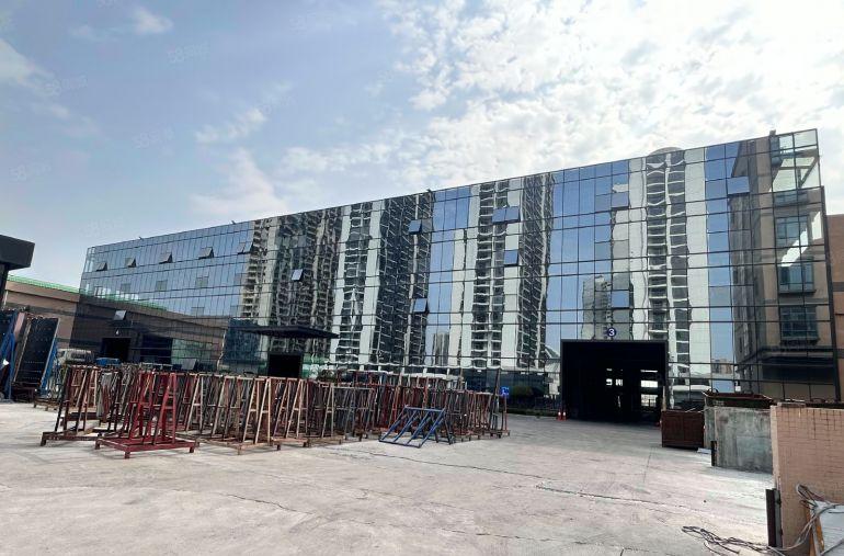 滴水10米仲恺12000平低价出租带3部行车现成水电可分租。