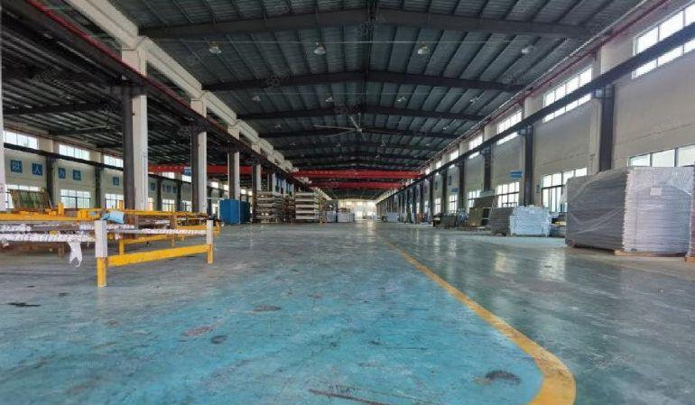 滴水10米！钢结构仲恺厂房仓库低价16块出租可办环评可分租。