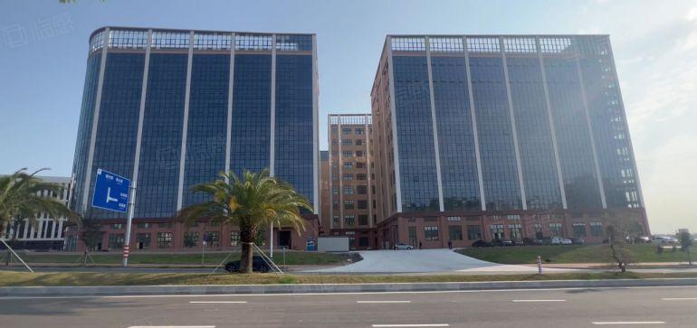 仲恺新出主干道旁边原房东2000平米厂房低价出租带装修可分租