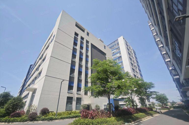 仲恺潼湖6元实际面积含税含管理费1500平方