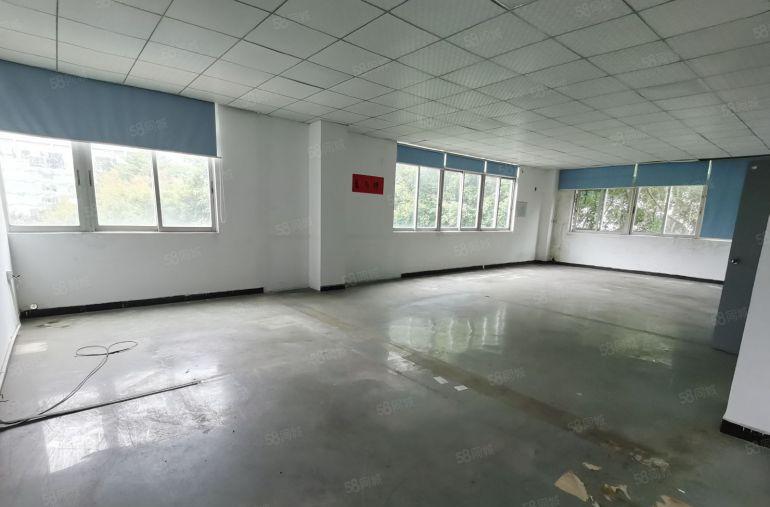 厂房出租 ！原房东，楼上带装修600平方水电齐全，拎包入住