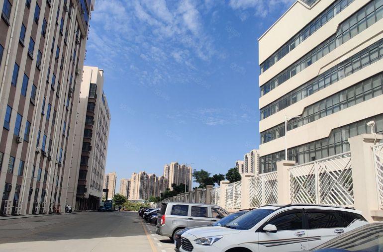 仲恺低价房源精装修陈江原房东直租单层面积3000平大小可分