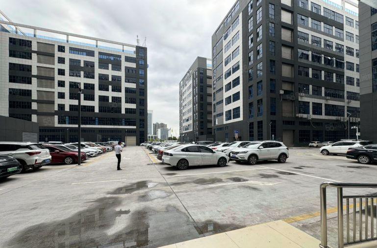 小面积精装修厂房200至1000平方特价8元厂房出租