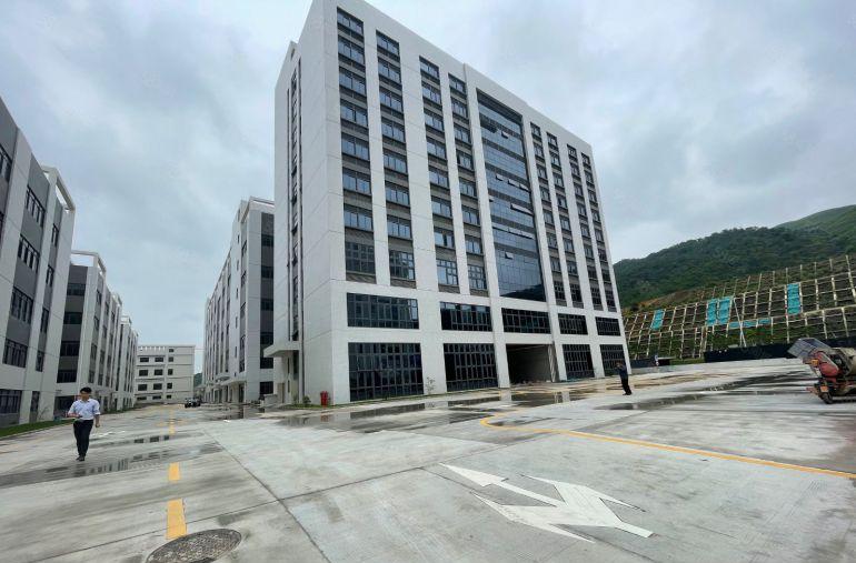 仲恺潼湖镇中韩产业元全新独院厂房15层5万平方厂房出租可分